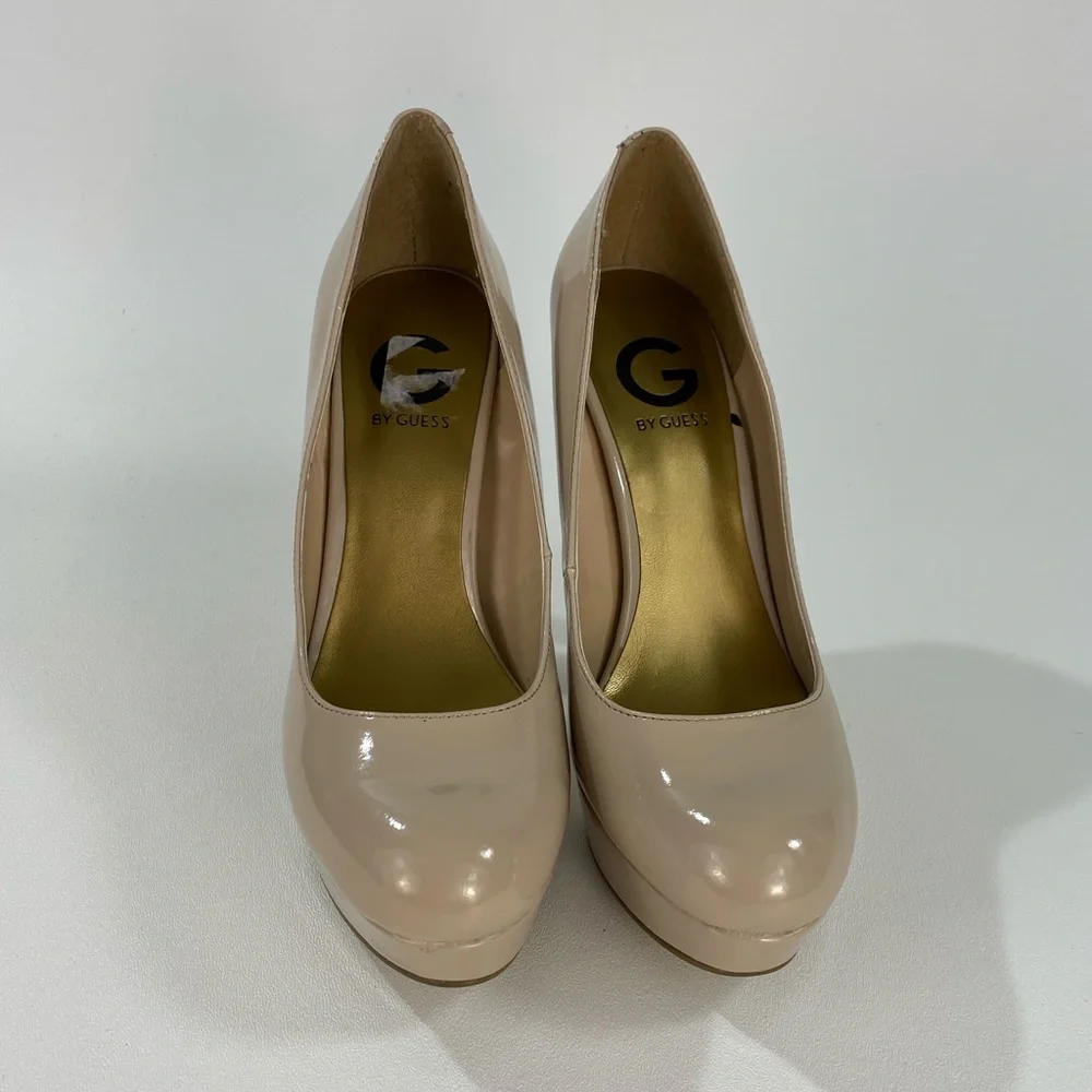 Guess Nude Platform Heels 8.5 Patent Leather Neutral Classic Girly Coquette